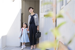入学式母親の服装黒はダメ 予算1万円以内でイメージを変える方法